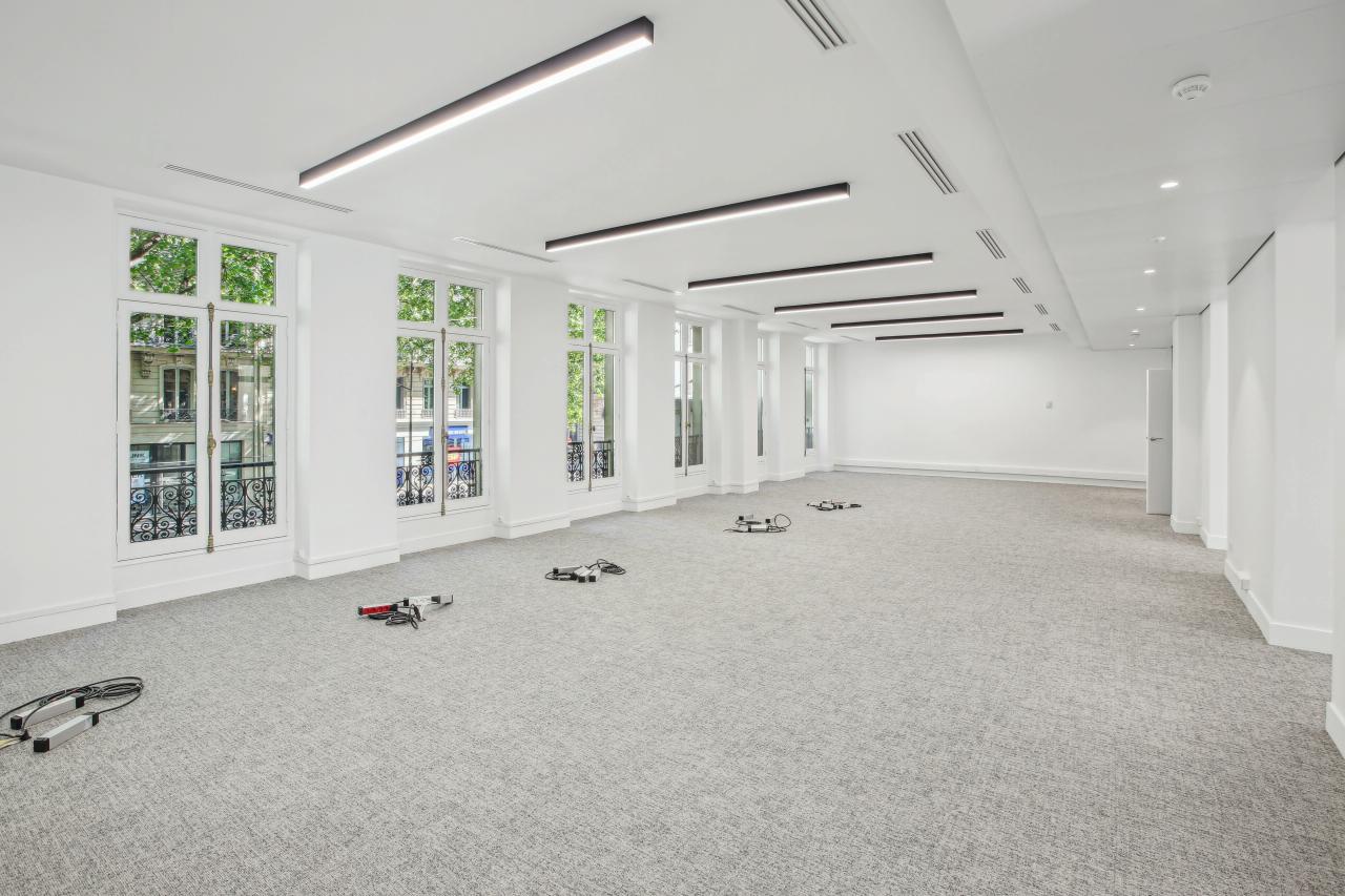 Bureau Paris 366m² Location bureau Paris OLBUR2423422 3